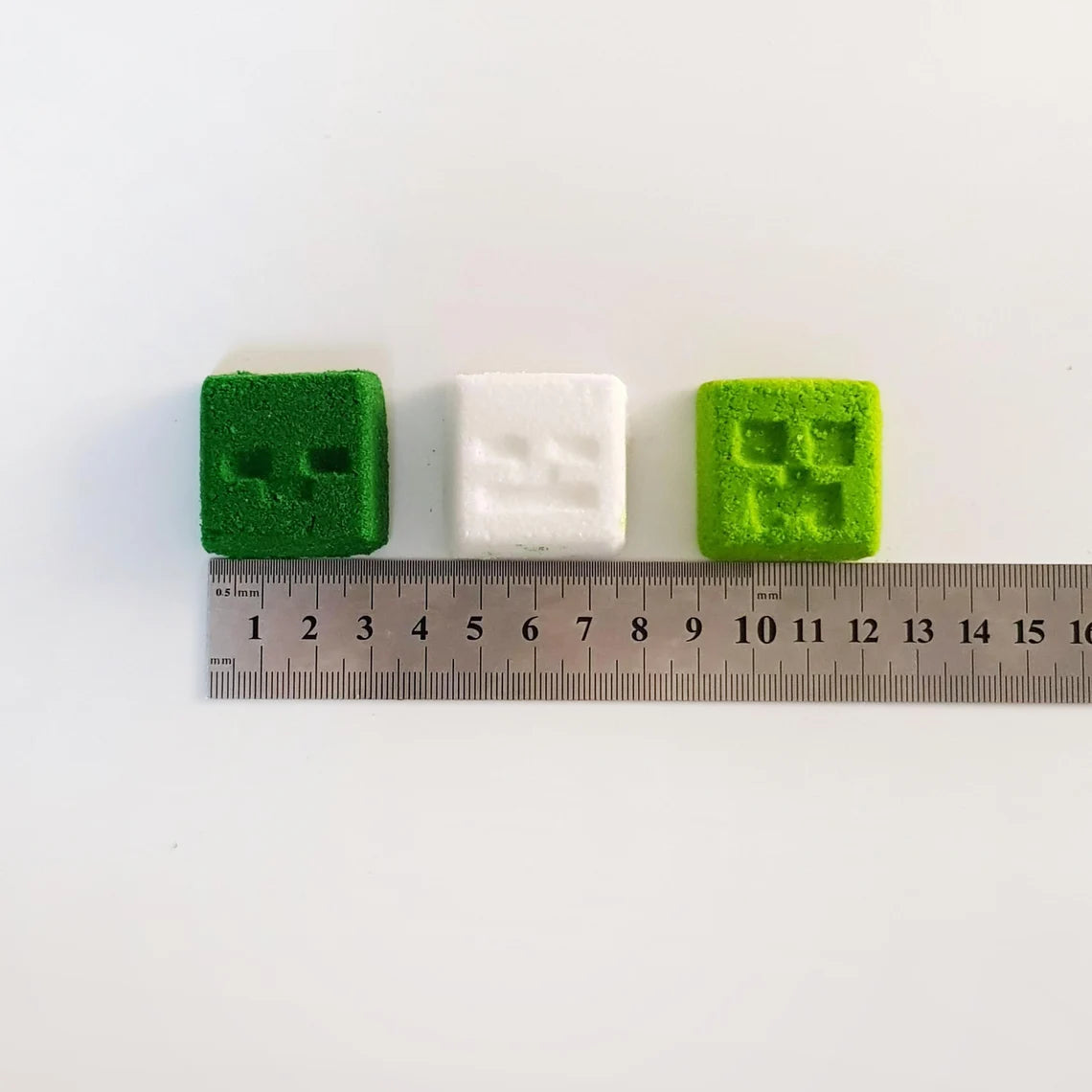 Mini minecraft bath bomb measurement