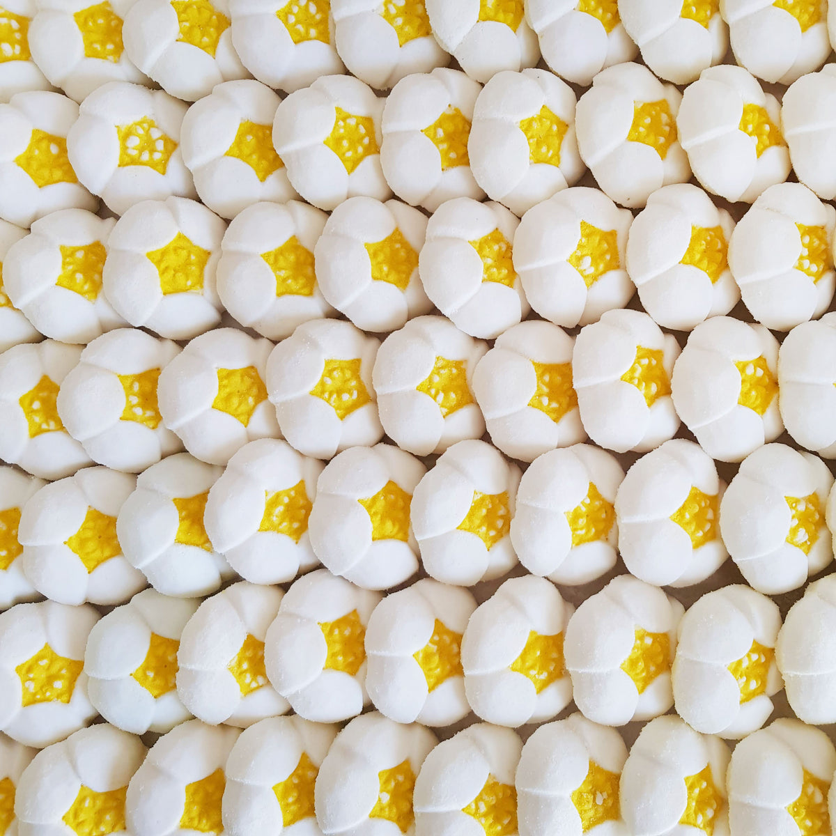 may chang essential oil bath bomb