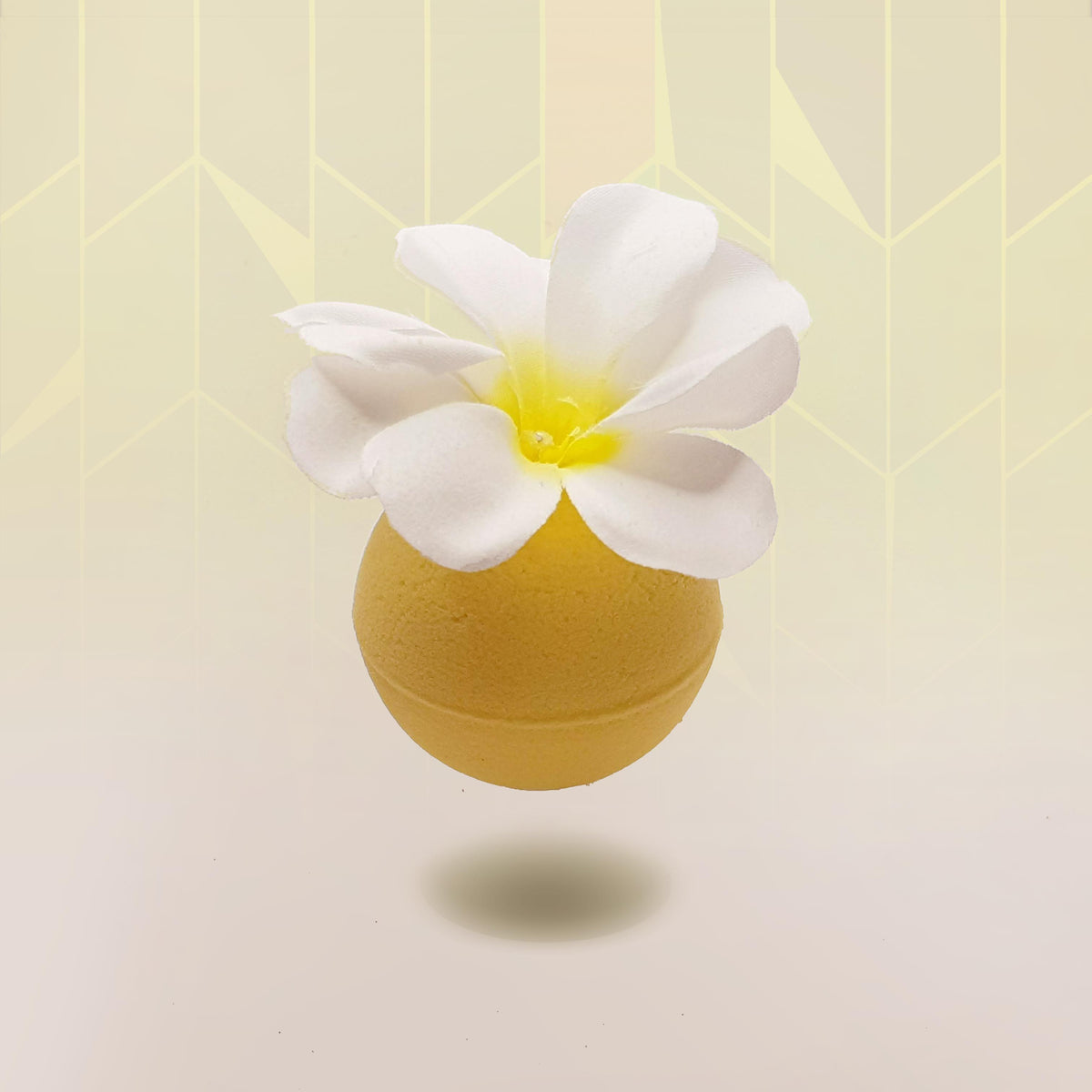 Frangipani bath bomb with flower