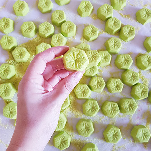 kiwi mini bath bombs