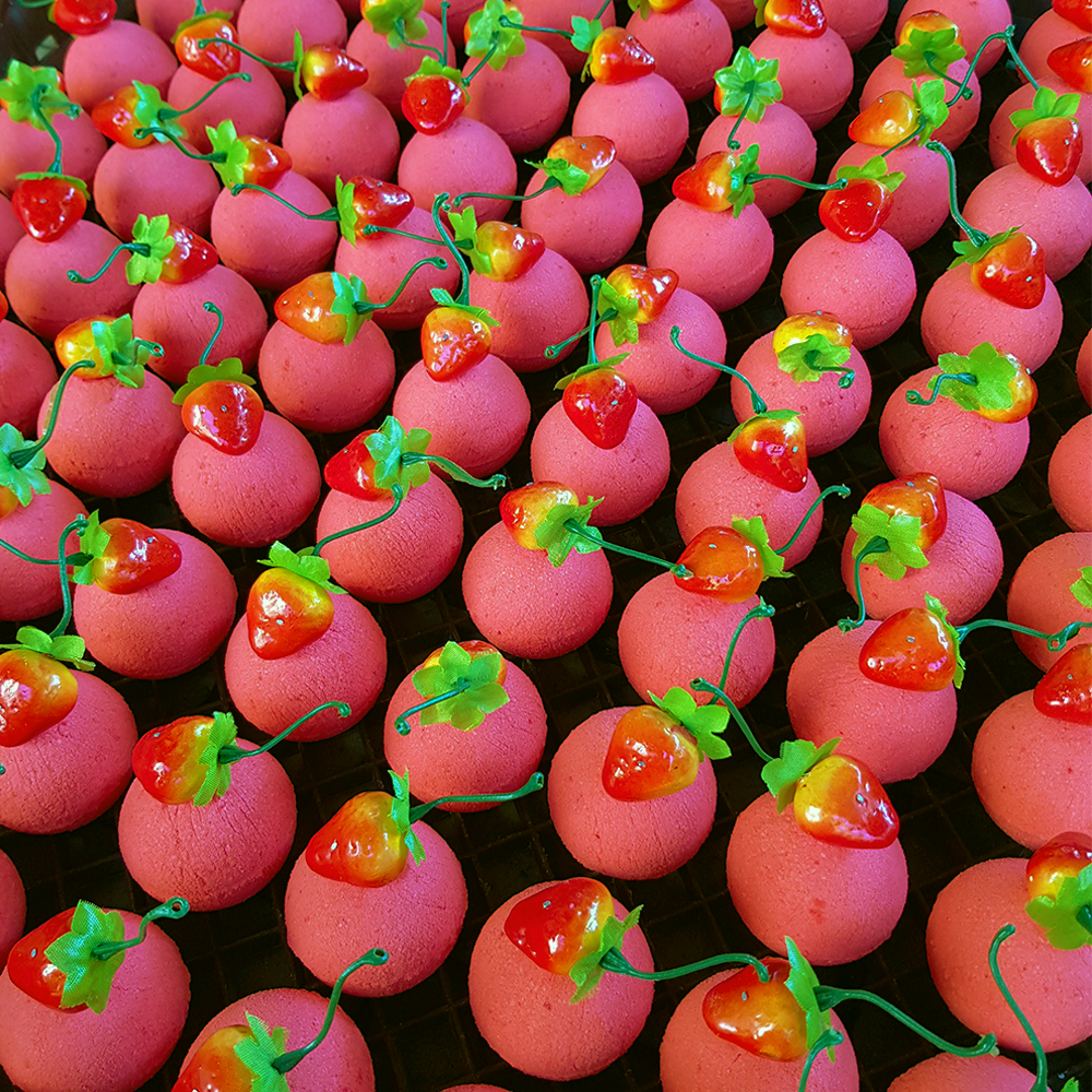 Strawberry bath bomb