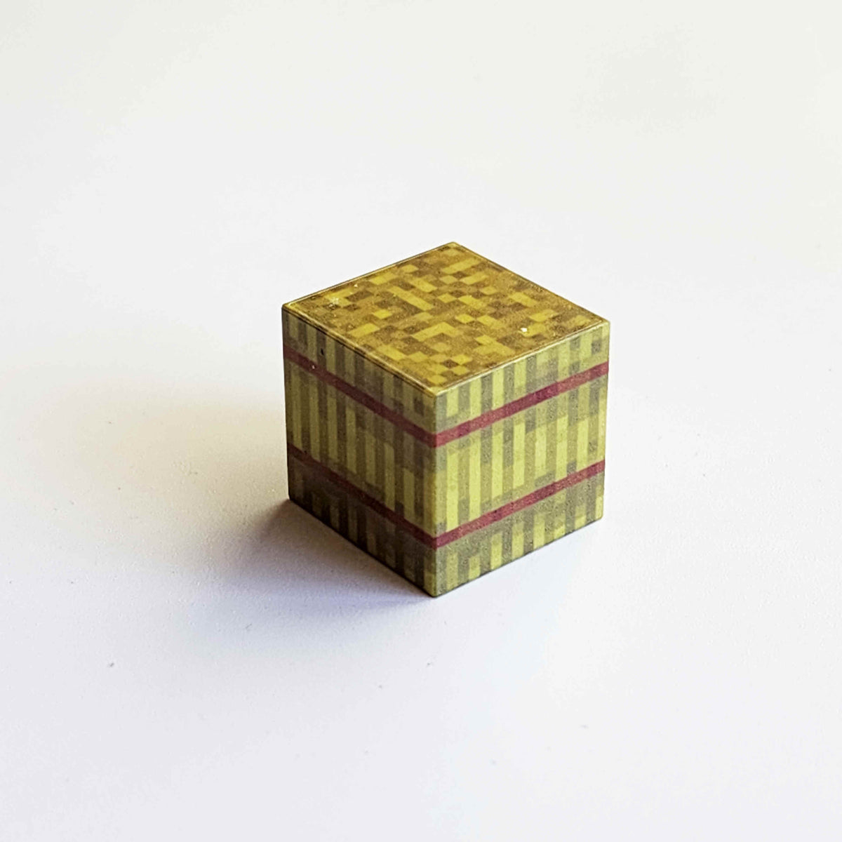 a hay textured magnetic minecraft building block