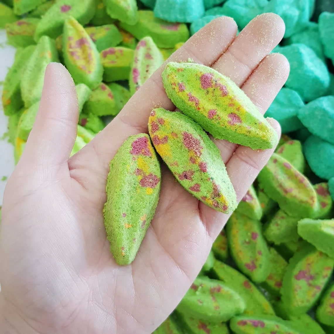 eucalyptus, peppermint, essential oil mini bath bombs