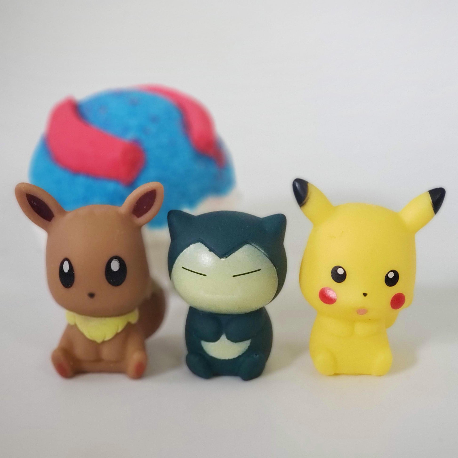 Great ball bath bomb with pikachu, snorlax, eevee