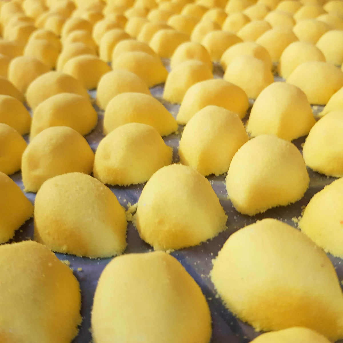 mini mango bath bomb