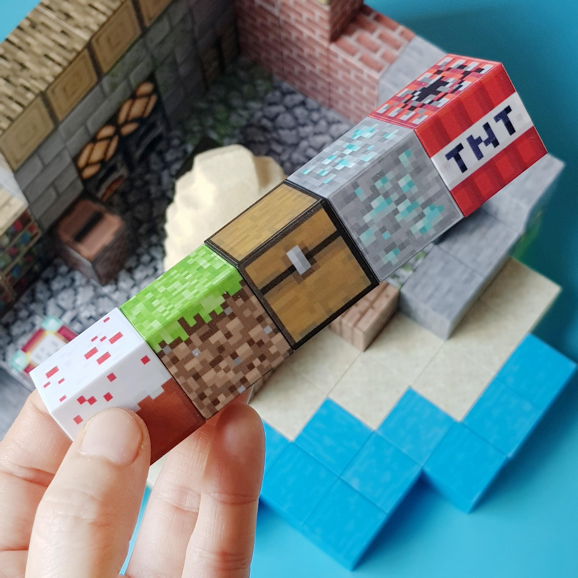Minecraft bath bomb surprise toy egg