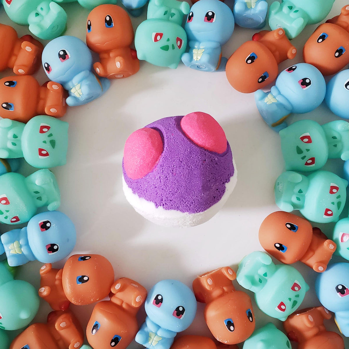 Pokemon Master Ball Bath Bomb with Bath Toy