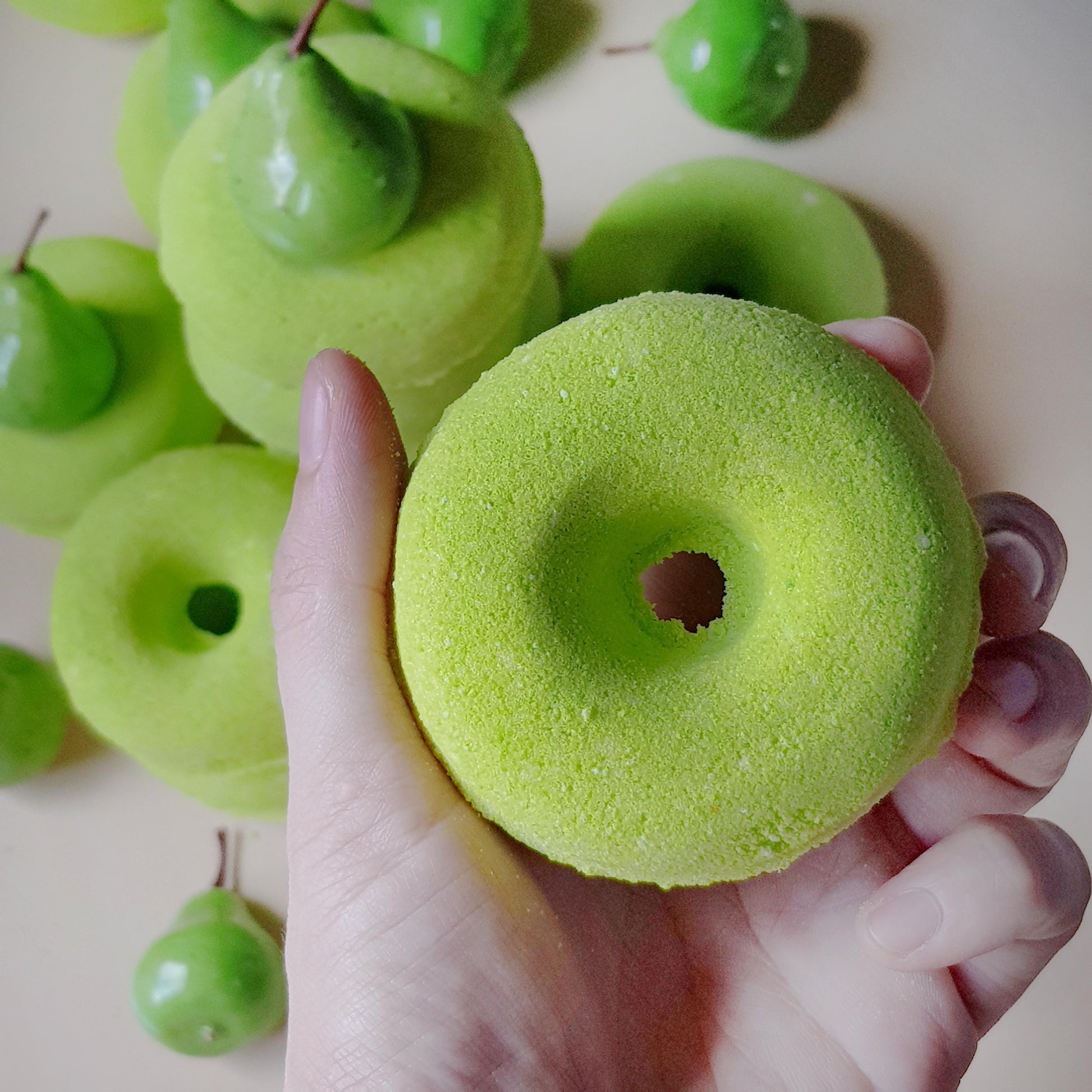 pear scented doughnut bath bomb