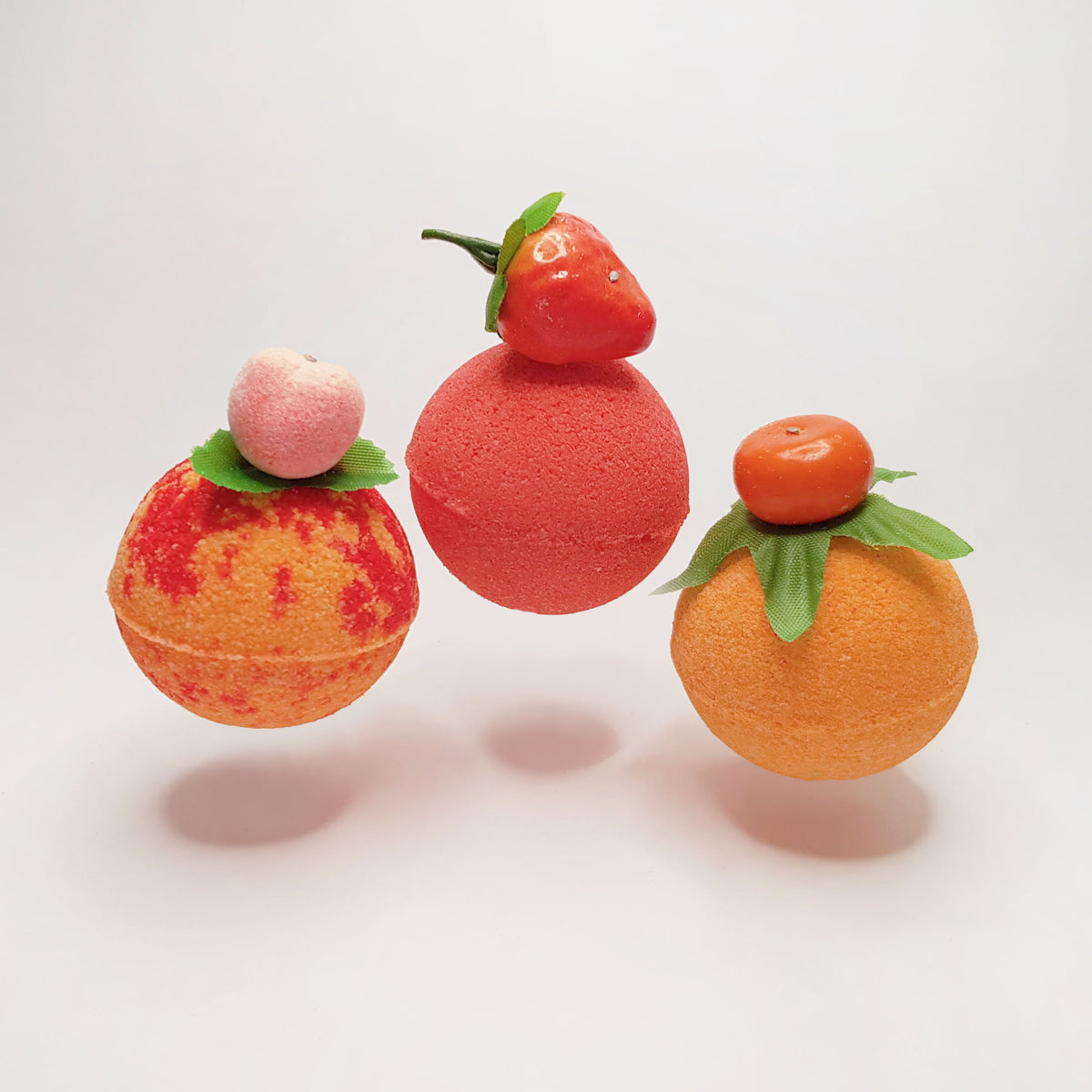 Strawberry peach mandarin bath bombs