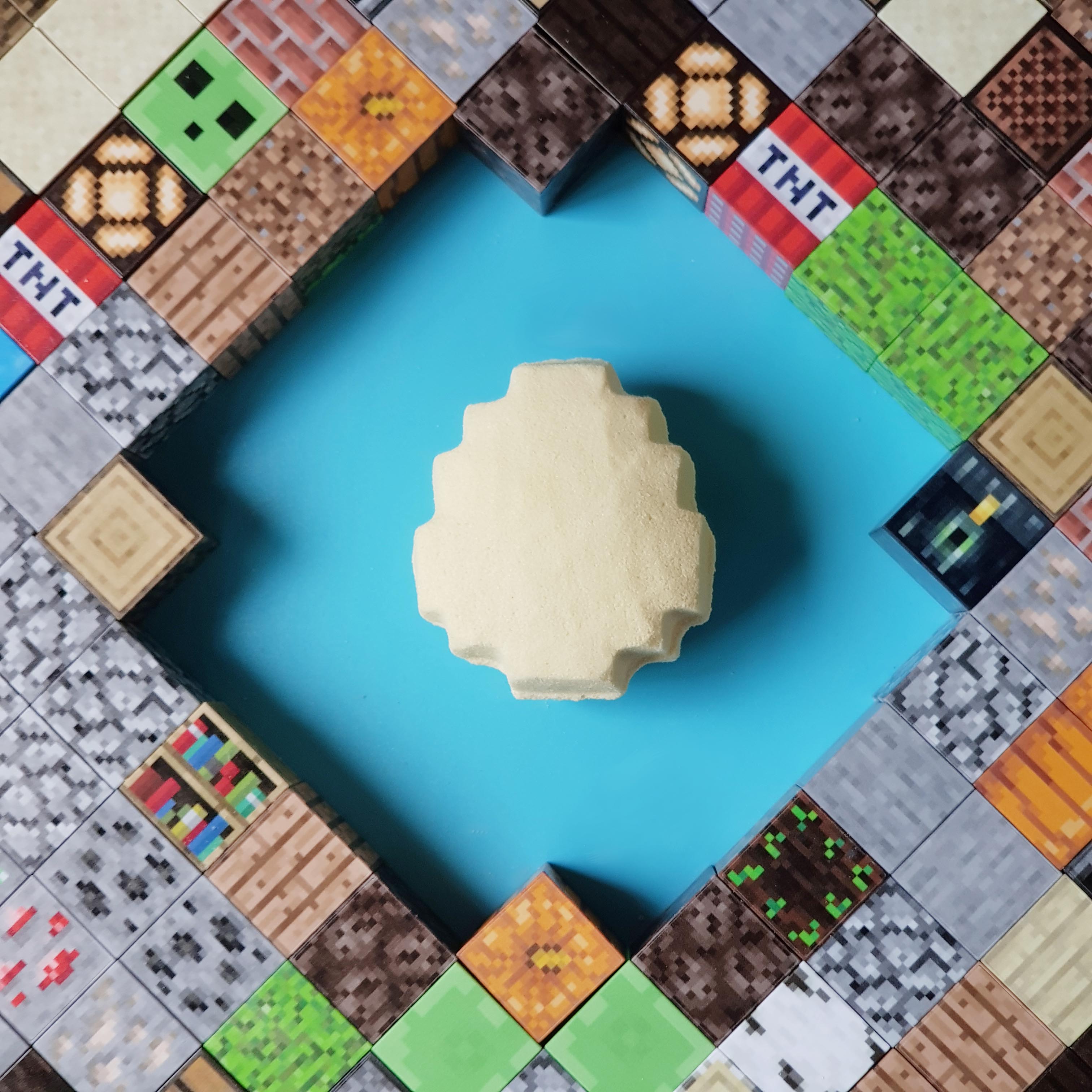 Minecraft bath bomb surprise toy egg