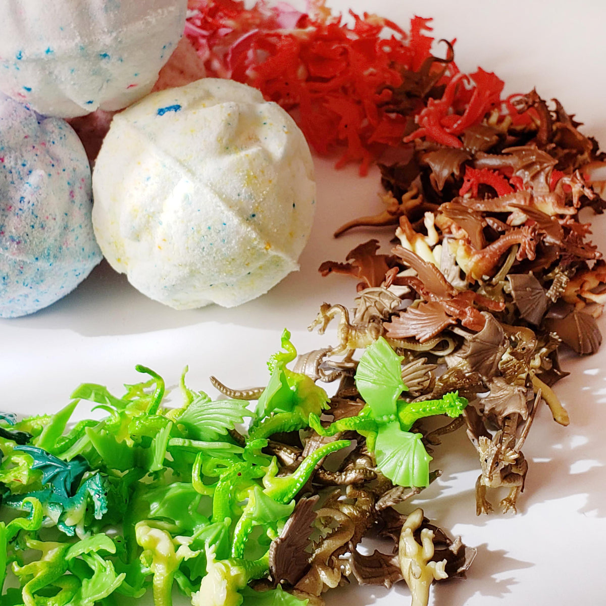 mini dragon egg bath bomb with toy surprise