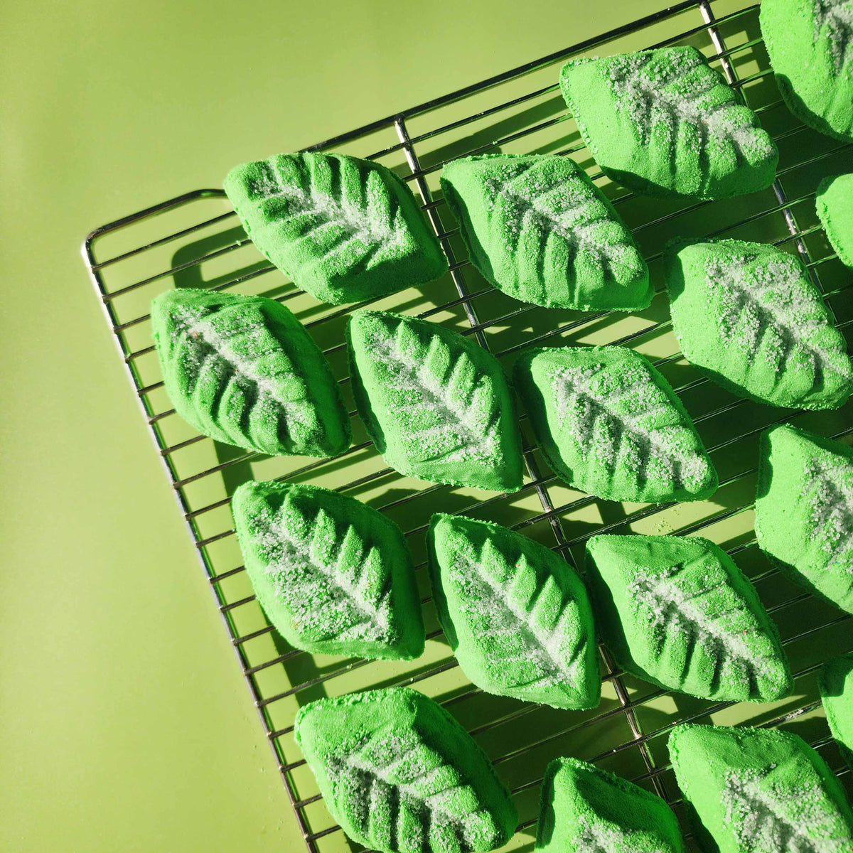 Spearmint Leaves Party Mix Bath Bomb